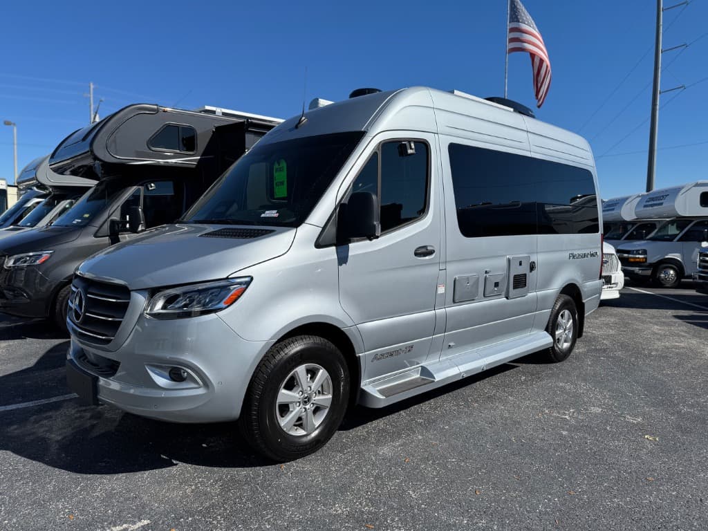 2026 Pleasure-Way 2026 Pleasure-Way Ascent - thumbnail 2