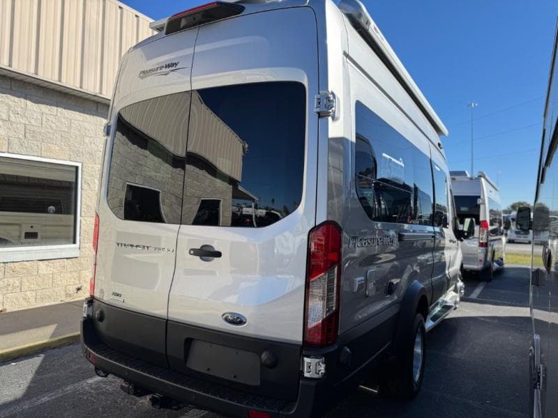 2026 Pleasure-Way 2026 Pleasure-Way Ontour - thumbnail 4