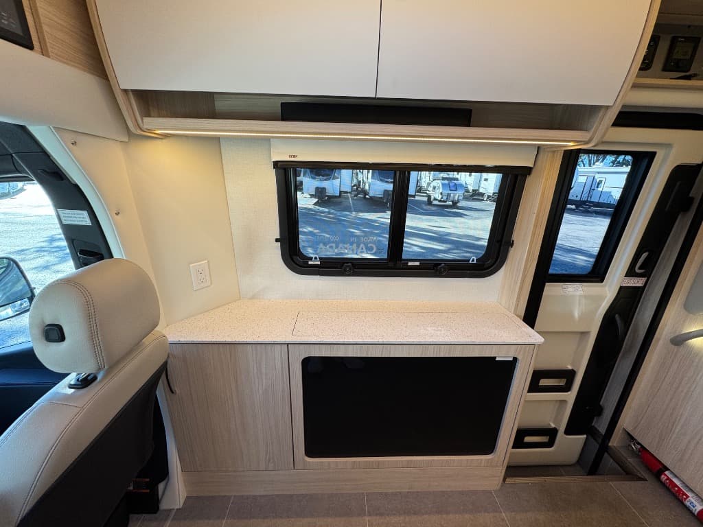 2026 Leisure Travel Vans 2026 Leisure Travel Vans Unity - thumbnail 11