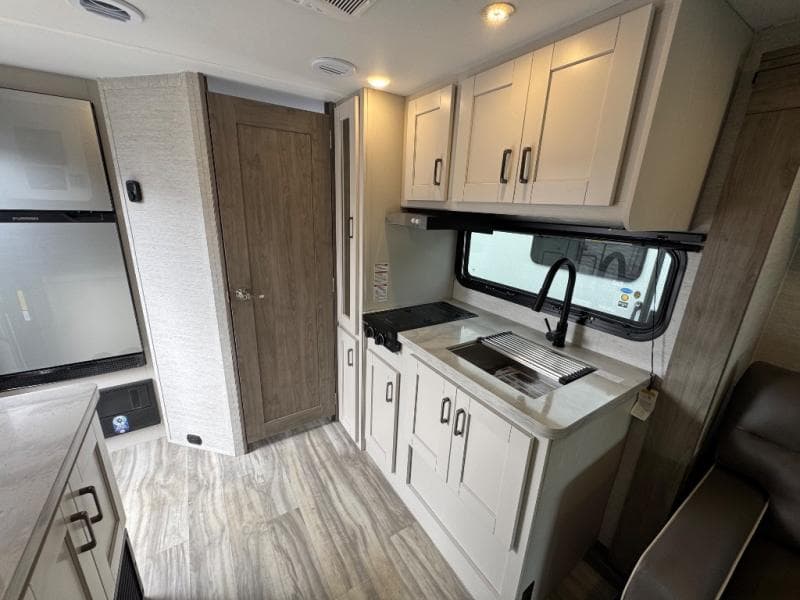 2026 Gulf Stream 2026 Gulf Stream BT Cruiser - thumbnail 11