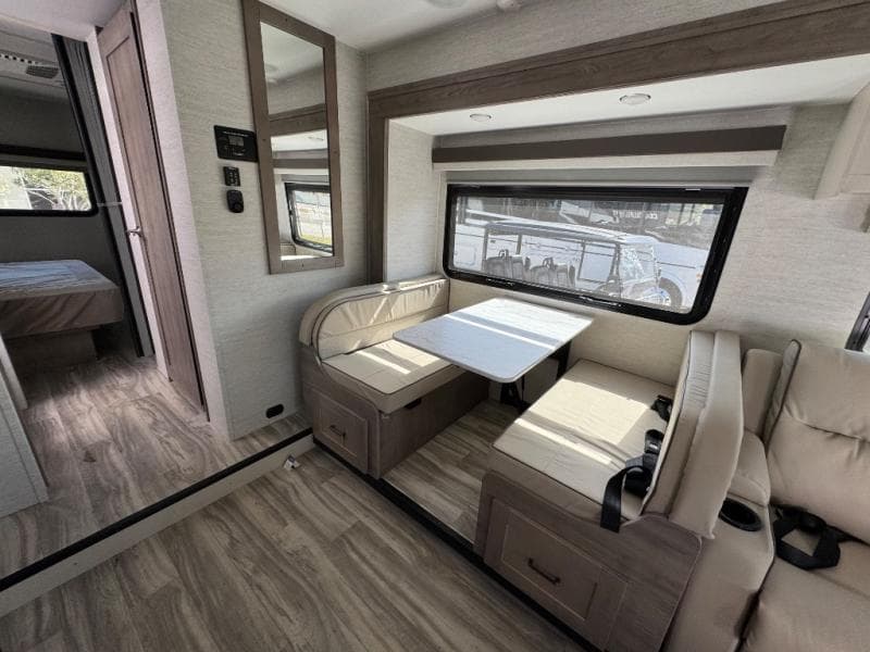 2026 Gulf Stream 2026 Gulf Stream Conquest - thumbnail 15