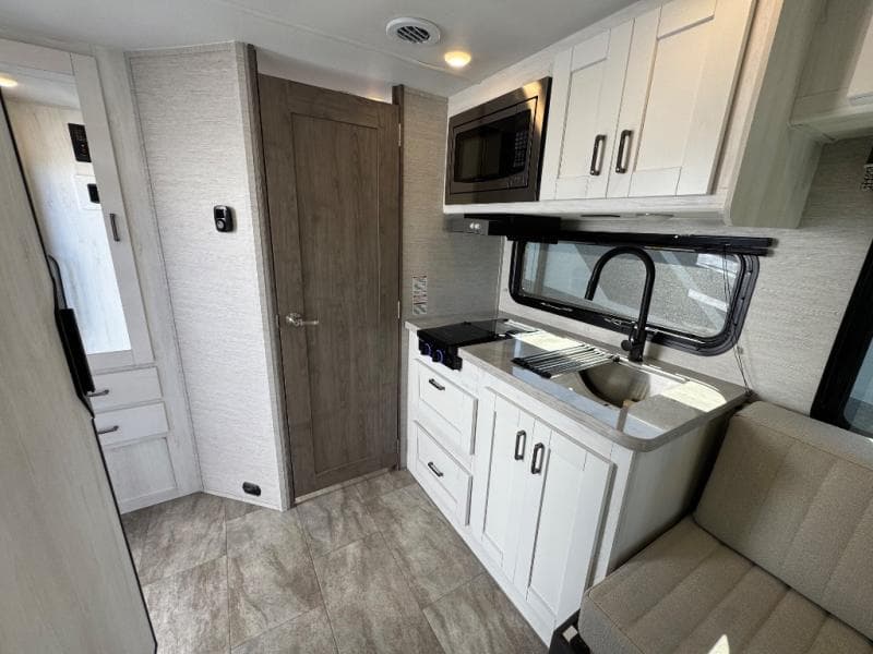 2026 Gulf Stream 2026 Gulf Stream BT Cruiser - thumbnail 14