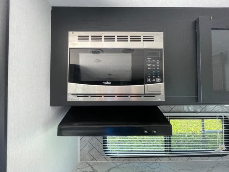 2023 Coachmen 2023 Coachmen Freedom Express - thumbnail 13