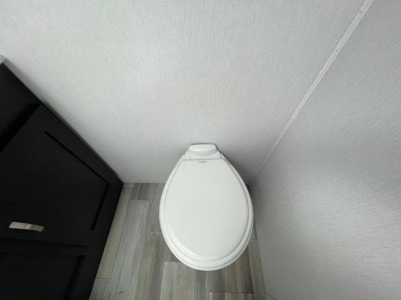 2023 Coachmen 2023 Coachmen Freedom Express - thumbnail 27