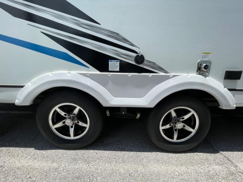 2023 Coachmen 2023 Coachmen Freedom Express - thumbnail 9