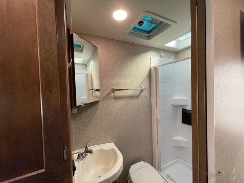 2020 Winnebago 2020 Winnebago Vita - thumbnail 45