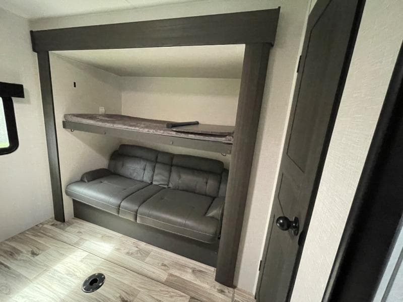 2024 Venture RV 2024 Venture RV SportTrek - thumbnail 22