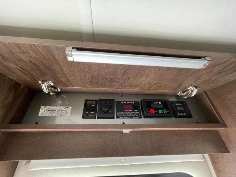 2018 Leisure Travel Vans 2018 Leisure Travel Vans Unity - thumbnail 10