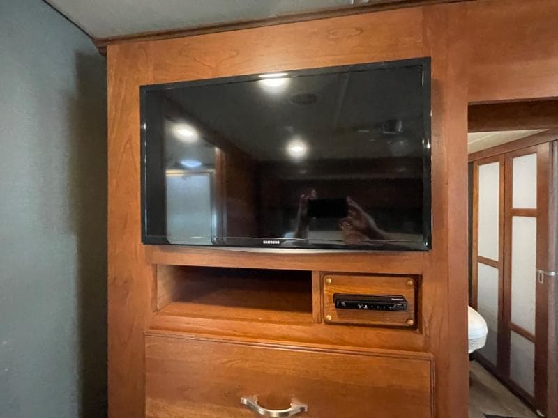 2017 Winnebago 2017 Winnebago Adventurer - thumbnail 38