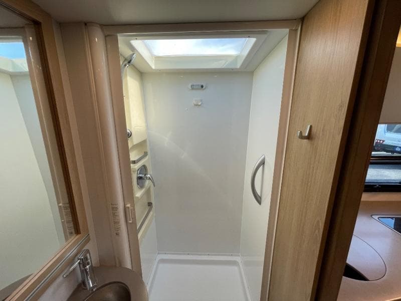 2020 Leisure Travel Vans 2020 Leisure Travel Vans Wonder - thumbnail 43