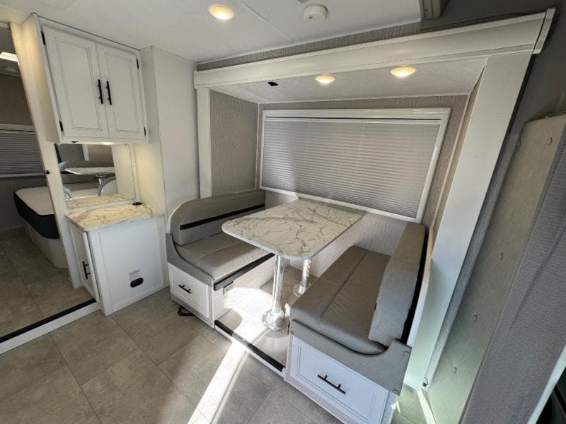 2022 Coachmen 2022 Coachmen Prism - thumbnail 11