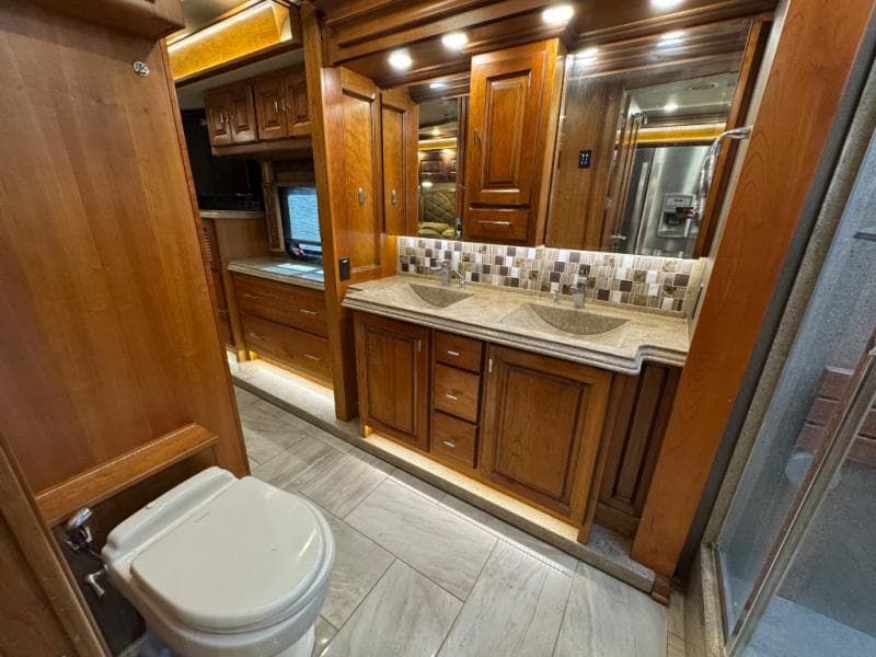 2018 Tiffin Motorhomes 2018 Tiffin Motorhomes Allegro Bus - thumbnail 31