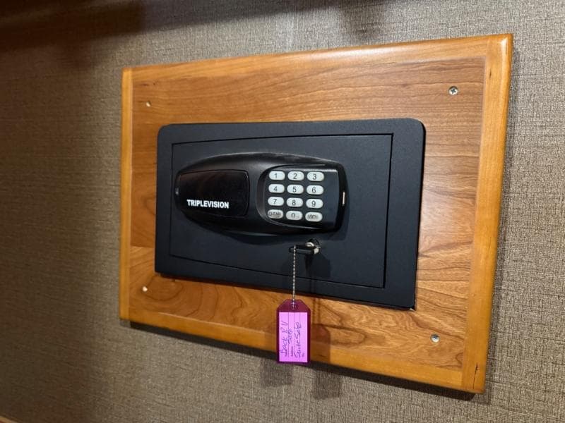 2018 Tiffin Motorhomes 2018 Tiffin Motorhomes Allegro Bus - thumbnail 41