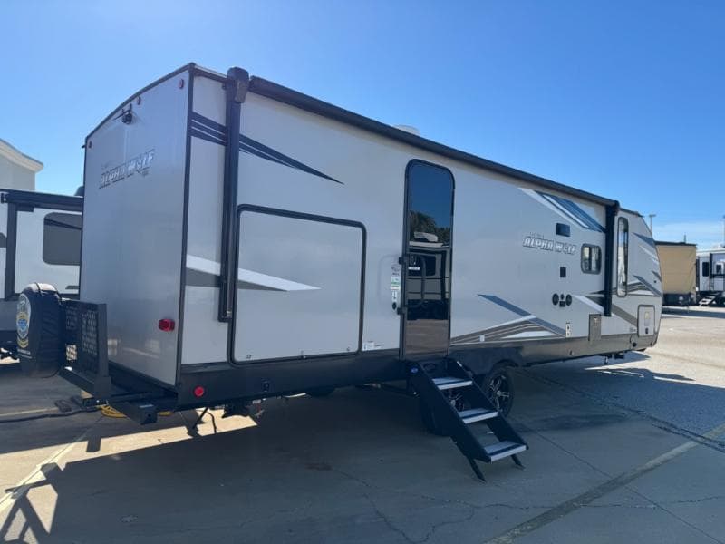 2020 Cherokee Alpha Wolf 2020 Cherokee Alpha Wolf ALPHA WOLF - thumbnail 3