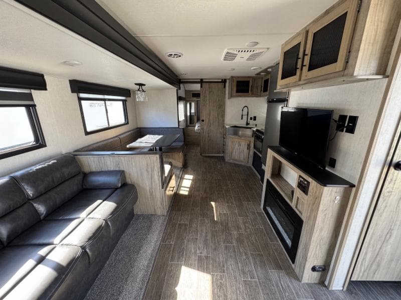 2020 Cherokee Alpha Wolf 2020 Cherokee Alpha Wolf ALPHA WOLF - thumbnail 8