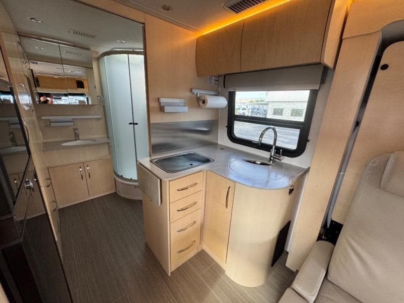 2022 Leisure Travel Vans 2022 Leisure Travel Vans Unity - thumbnail 13