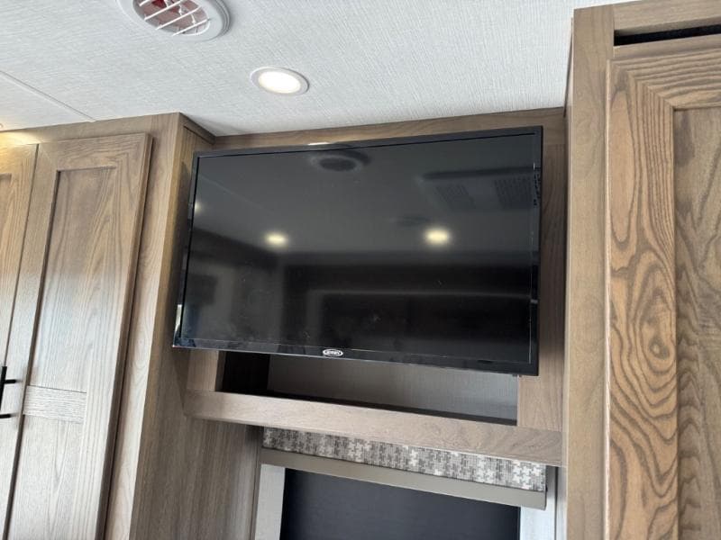 2025 Forest River 2025 Forest River FR3 - thumbnail 18