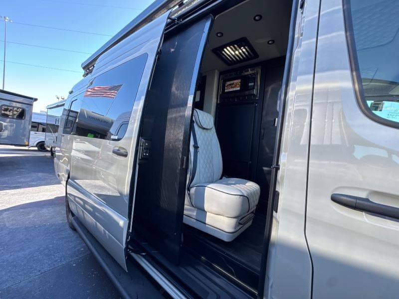 2026 Midwest Automotive Designs 2026 Midwest Automotive Designs Passage - thumbnail 5