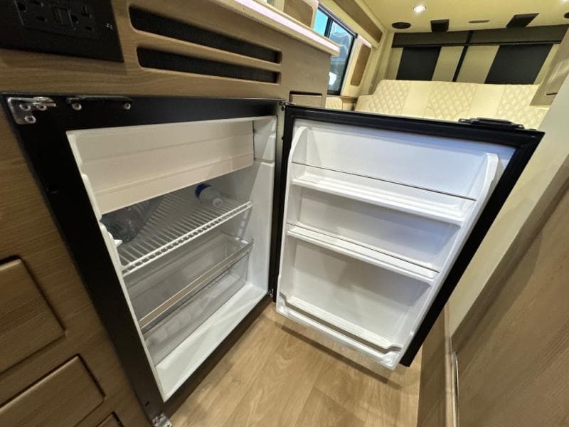 2026 Midwest Automotive Designs 2026 Midwest Automotive Designs Passage - thumbnail 12