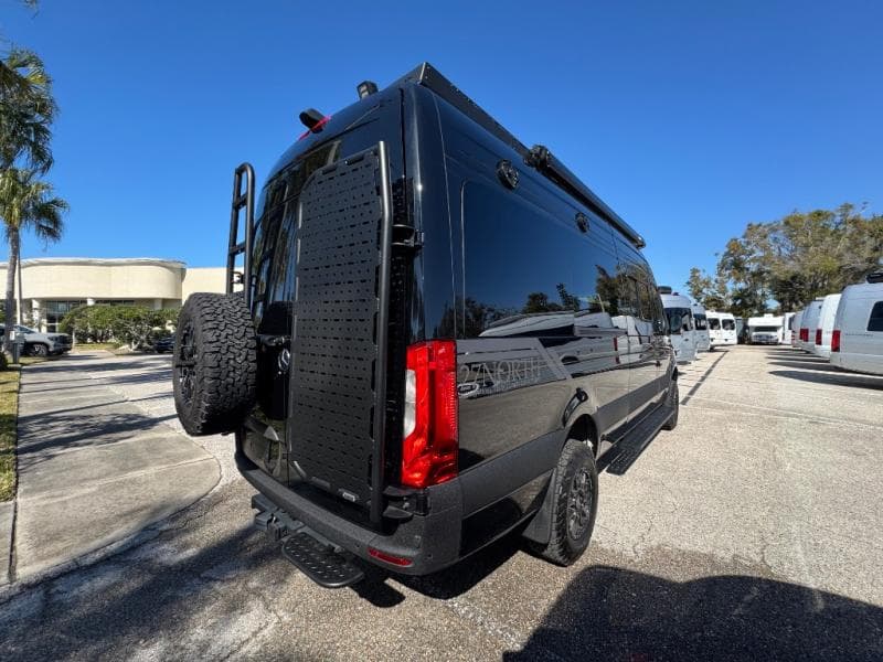 2026 27North 2026 27North 27NORTH - thumbnail 4